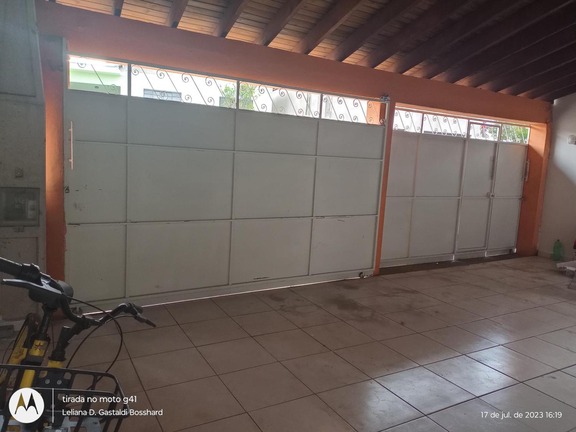 Casa Em Brotas. *
